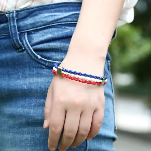 Meilleures ventes 2023! Bracelets d'Équipe de Football en Cuir pour Homme, Femme, Espagne, Russie, France, Brésil, Allemagne – Image 6