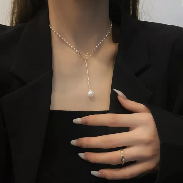 Collier papillon de perles de luxe léger coréen pour femme, pendentif simple, accessoires de fête, cadeau – Image 2