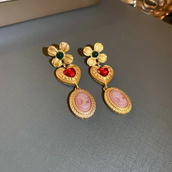 Ensemble de colliers et boucles d'oreilles vintage avec biscuits, tour de cou coeur, portrait de fleurs, style palais rétro, cadeaux de luxe, tempérament de la présidence – Image 5