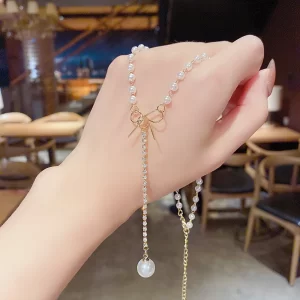Collier papillon de perles de luxe léger coréen pour femme, pendentif simple, accessoires de fête, cadeau