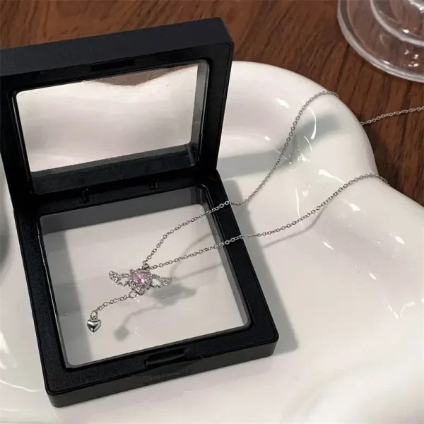 Colliers avec pendentif ailes d'ange en cristal et cœur pour femmes et filles, Simple Y2K, en Zircon rose et blanc, amour élégant, bijoux pour femmes, 2024 – Image 2