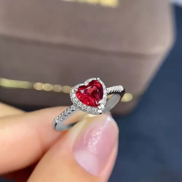 Bagues de fiançailles classiques simples en forme de cœur pour femmes, couleur argent, incrustation de pierre CZ blanche et rouge, bijoux à la mode, cadeau de fête de mariage, nouvelle collection – Image 3
