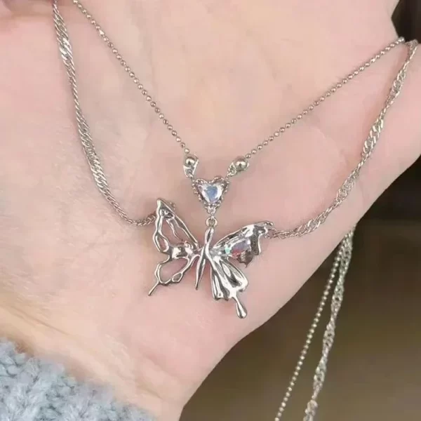 Collier pendentif papillon en cristal pour femme, lumière, luxe punk, coeur, clavicule, mode, bijoux, cadeau de fête, Y2K, 2024 – Image 3