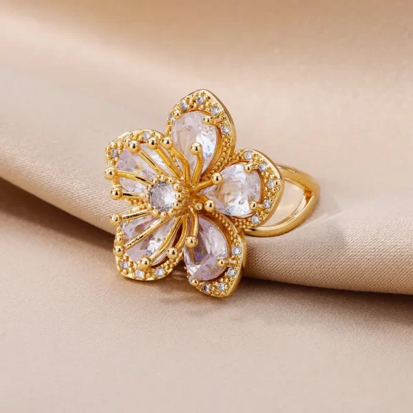 Bagues à fleurs en Zircon couleur or pour femmes et filles, bague élégante en acier inoxydable, bijoux floraux, tendance, luxe, esthétique, Style 2025 – Image 5