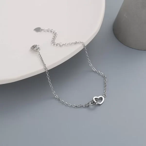 Bracelet Double cœur creux pour femmes, couleur argent, petit Bracelet en forme de cœur, bijoux à la mode, cadeau de fête de mariage, nouvelle collection – Image 5