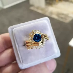 Bagues de fiançailles rondes en pierre bleue et blanche, fleur attrayante, en Zircon, à la mode, couleur or, pour fête d'anniversaire, mariage pour femmes