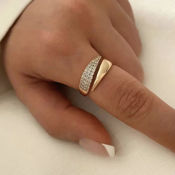Bagues de soleil plaquées or 18 carats en acier inoxydable pour femmes, strass incrustés de Texture métallique creuse, bijoux tendance, nouvelle mode – Image 6