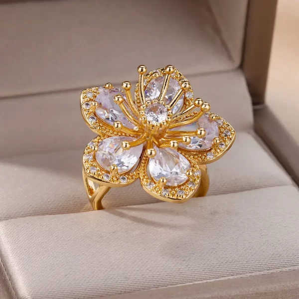 Bagues à fleurs en Zircon couleur or pour femmes et filles, bague élégante en acier inoxydable, bijoux floraux, tendance, luxe, esthétique, Style 2025 – Image 4