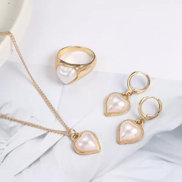 Ensemble de boucles d'oreilles en forme de coeur pour femmes, collier, bague, pendentif en perles, boucles d'oreilles créoles, bijoux de fête de mariage, mode, 3 pièces – Image 4