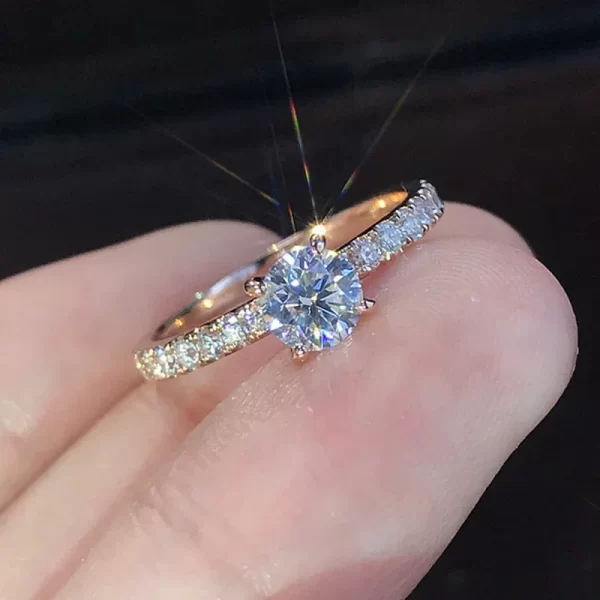 Bague ronde en cristal de zircone, Design classique à 4 griffes, simplicité, tempérament élégant, bijoux de fiançailles, de mariage, cadeaux pour femmes, 1 pièce – Image 3