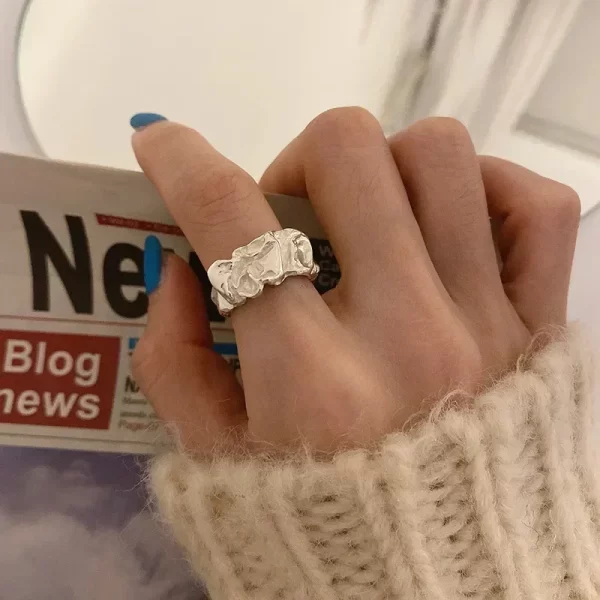 Bague ouverte géométrique irrégulière en métal argenté pour femme, bijoux de tempérament créatifs, cadeau de fête, nouvelle mode – Image 2