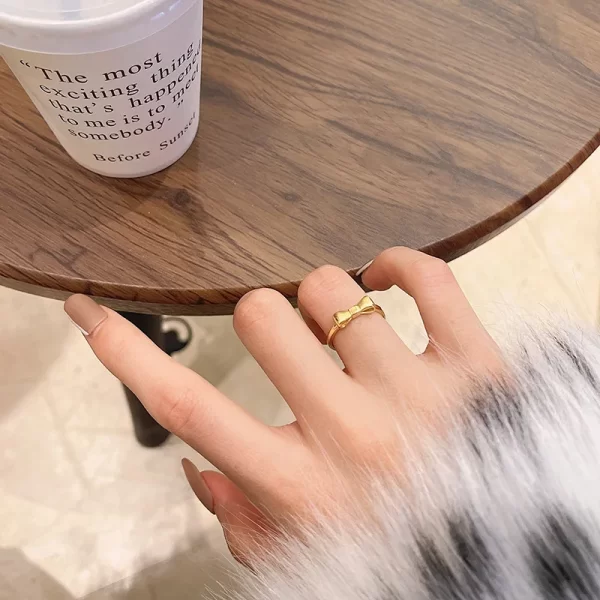 Bague ouverte géométrique irrégulière en métal argenté pour femme, bijoux de tempérament créatifs, cadeau de fête, nouvelle mode – Image 12