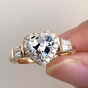 Bague en forme de cœur en or pour femme, élégante, noble, incrustée de blanc, matiques de mariage sur le charbon, bijoux de fiançailles, mariée, mode