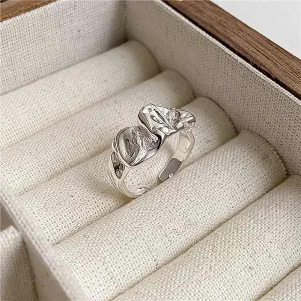 Bague ouverte géométrique irrégulière en métal argenté pour femme, bijoux de tempérament créatifs, cadeau de fête, nouvelle mode – Image 5